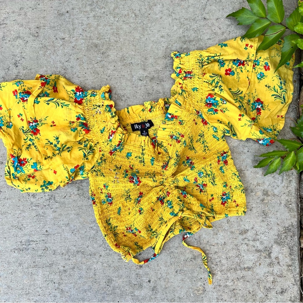 Women’s Iky & Me Yellow Crop Top
